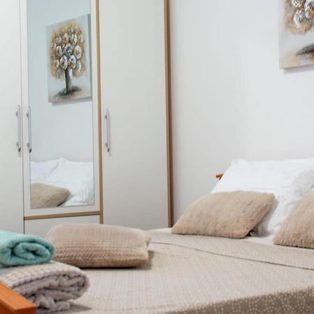 Apartman Karmen Appartement Kaštela Buitenkant foto