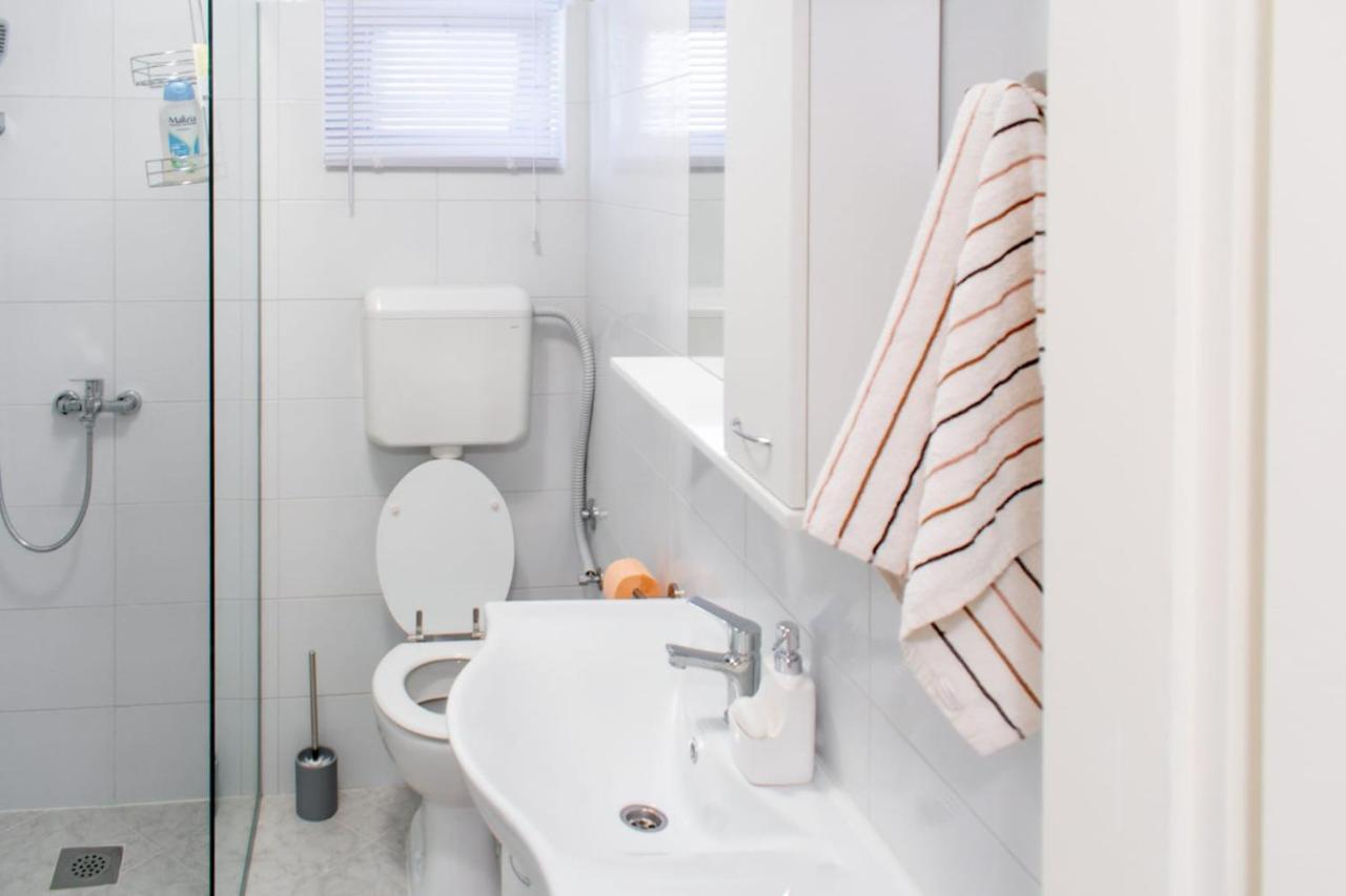 Apartman Karmen Appartement Kaštela Buitenkant foto