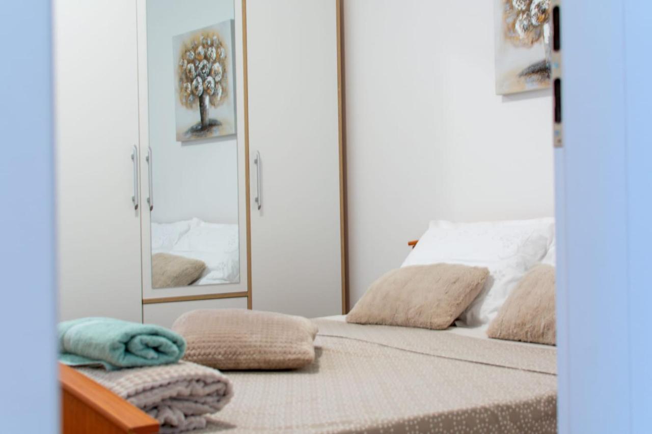Apartman Karmen Appartement Kaštela Buitenkant foto