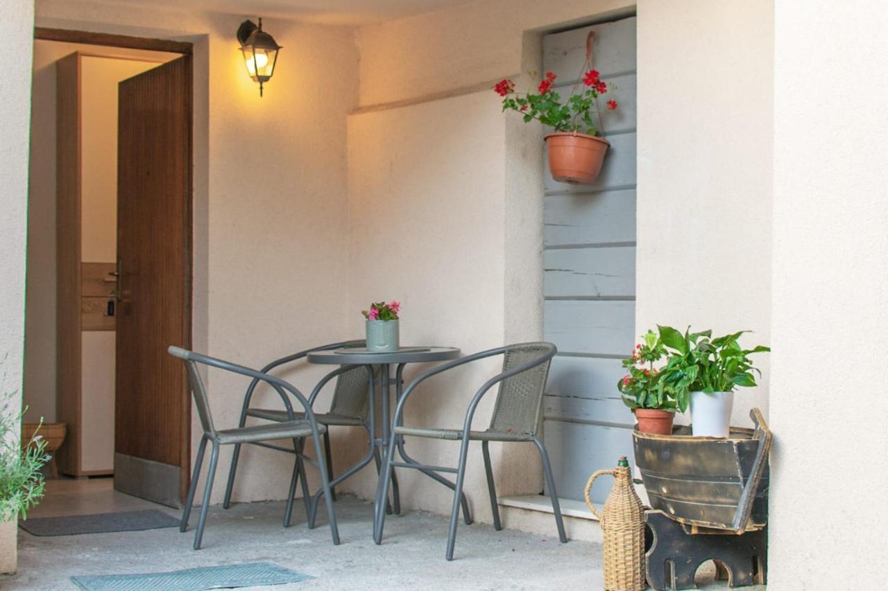 Apartman Karmen Appartement Kaštela Buitenkant foto